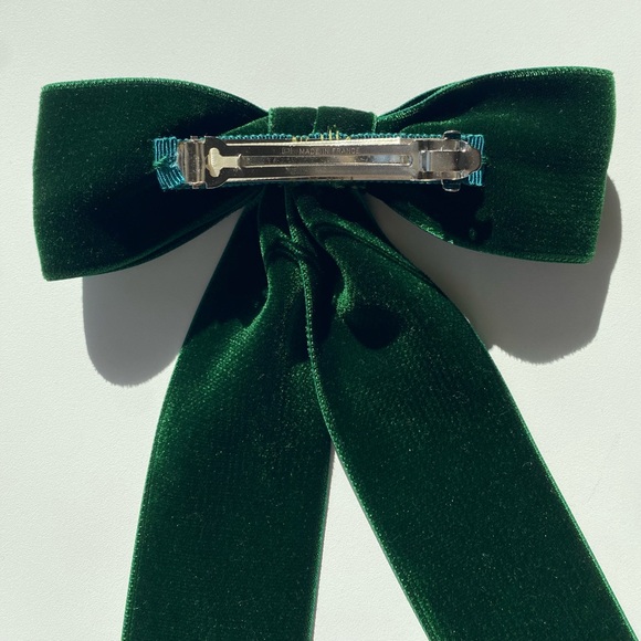 Jennifer Behr, Wide Velvet Bow Barrette! - Picture 8 of 11